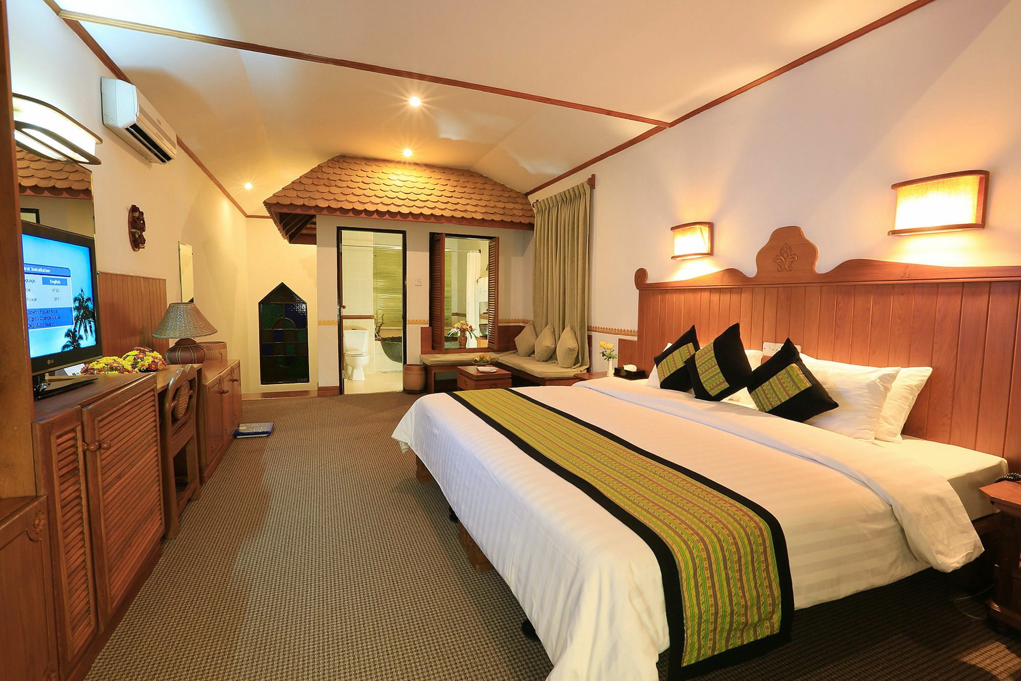 Hotel Amazing Nyaung Shwe Εξωτερικό φωτογραφία