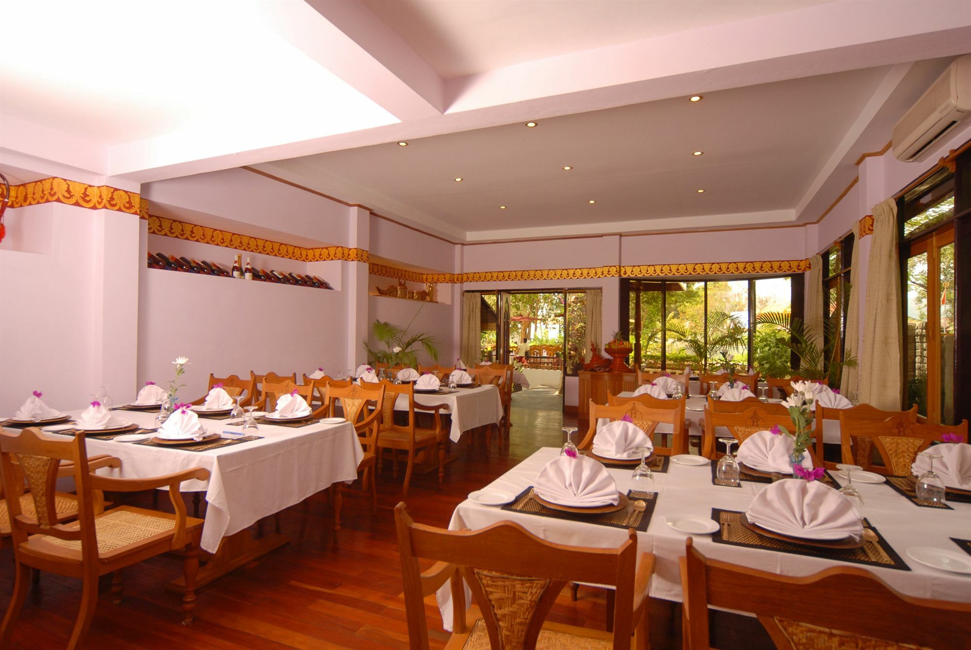 Hotel Amazing Nyaung Shwe Εξωτερικό φωτογραφία