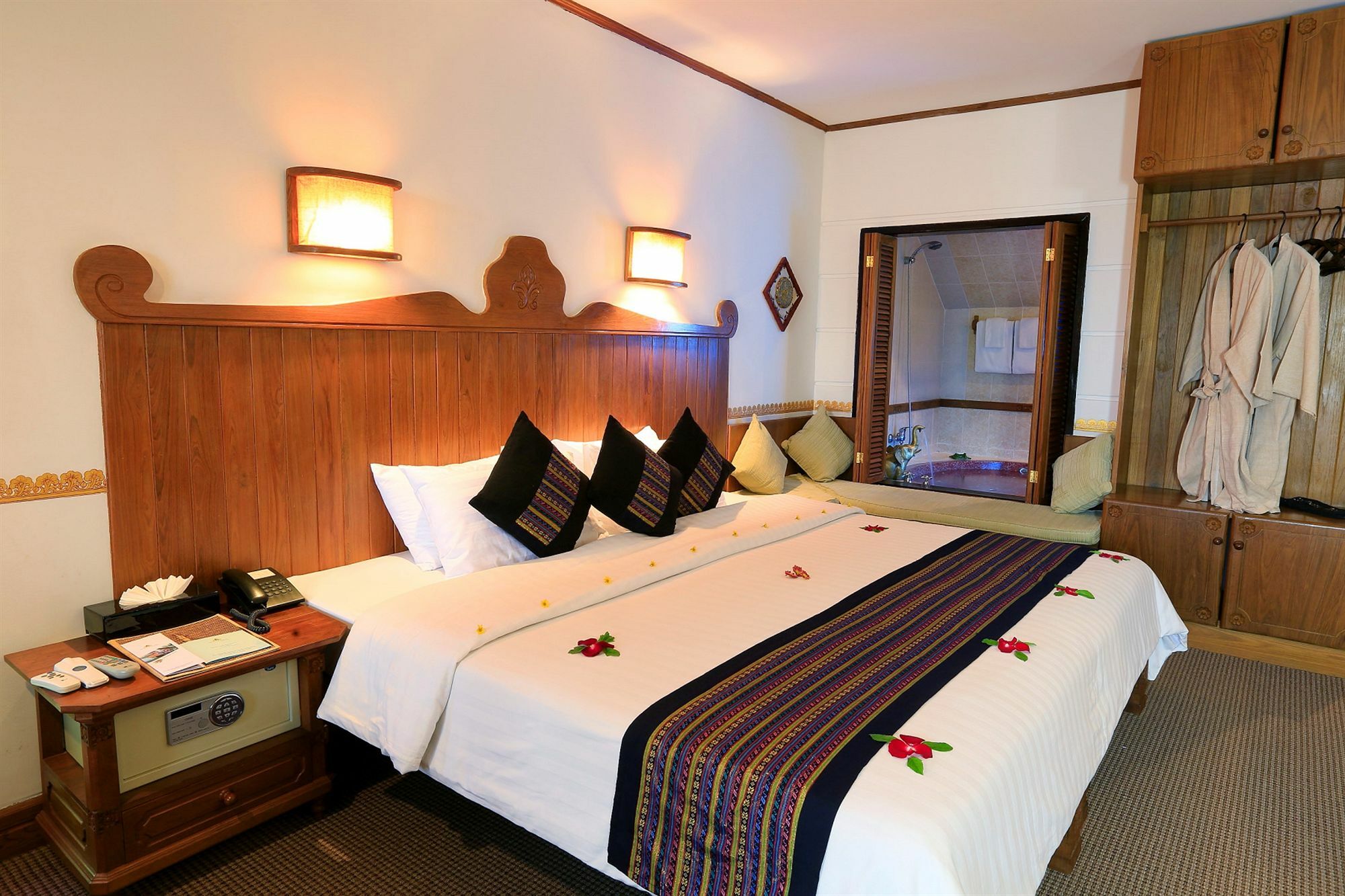 Hotel Amazing Nyaung Shwe Εξωτερικό φωτογραφία
